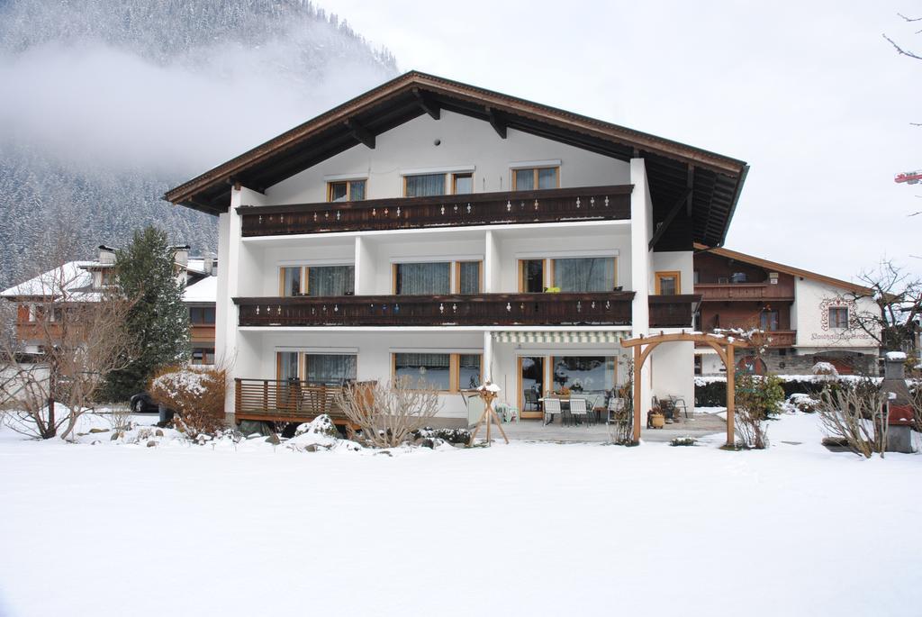 Gaestehaus Ahornblick Mayrhofen Zewnętrze zdjęcie