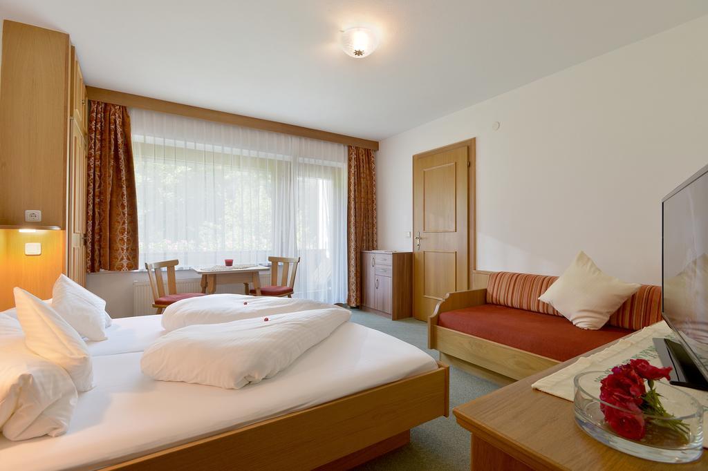 Gaestehaus Ahornblick Mayrhofen Zewnętrze zdjęcie